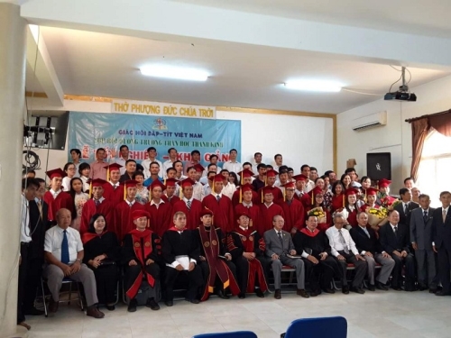 LỄ TỐT NGHIỆP CỬ NHÂN THẦN HỌC KHÓA 9